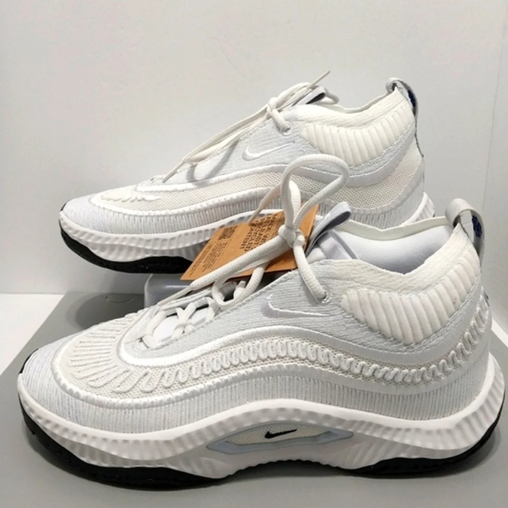 Nike Cosmic Unity 3 Knit ‎ Sneakers, NWT, Size 8.5|EUR 42